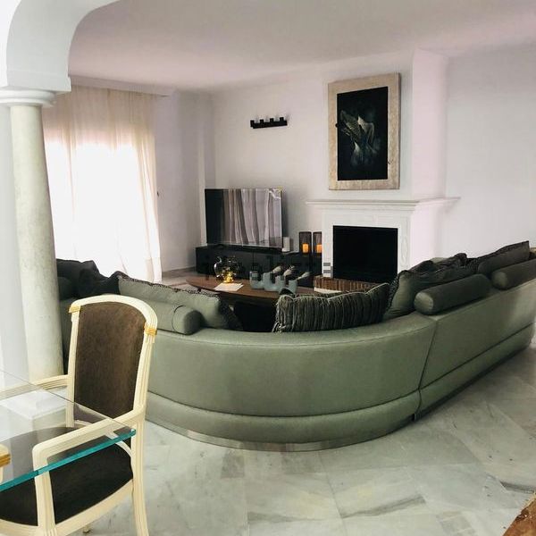 Alquiler de casa o chalet independiente en Lugar Urbanizacion Costabella, 31 - Photo 1