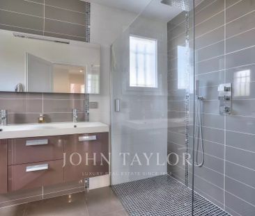 Maison à louer Mougins, Cote d'Azur, France7 500 EUR / Mois - Photo 6