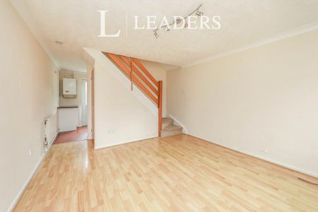 2 bedroom semi-detached house to rent - Photo 2