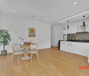 Nearly New 4 Bedroom House! - Photo 3