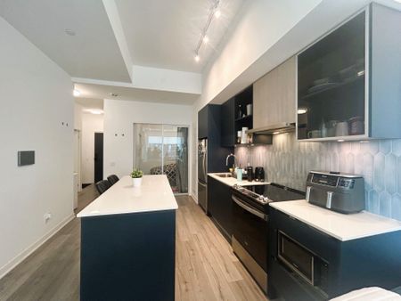 For Lease - 405 Dundas Street Unit# 223, Oakville, Ontario - Photo 2