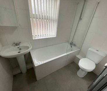 Rock Lane West, Rock Ferry, CH42 - Photo 2