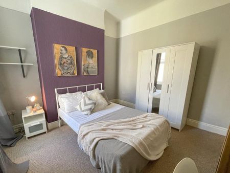 5 bedroom terraced house to rent - Photo 5