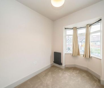 3 bedroom semi-detached house to rent - Photo 6