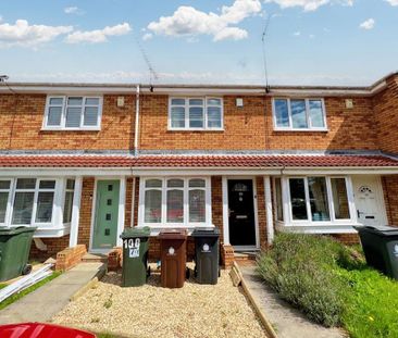 2 bed terraced house to rent in NE29 - Photo 2