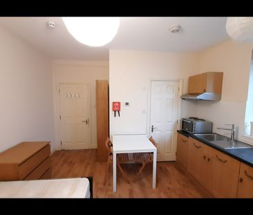 Studio Flat, London, NW11 - Photo 3
