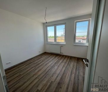 Pronájem bytu 2+kk 45 m2 - Fotografie 1