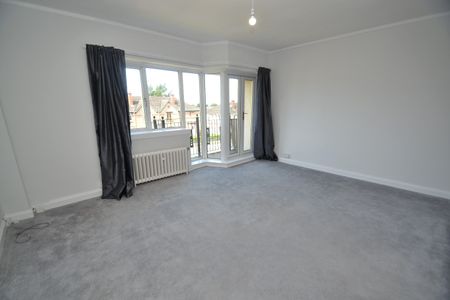 3 bed flat to rent in Berryknowes Road, G52 - Photo 4