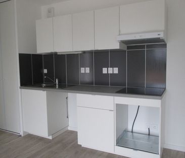 Location Appartement 2 pièces 41m² ST JEAN DE BRAYE 45800 - Photo 5