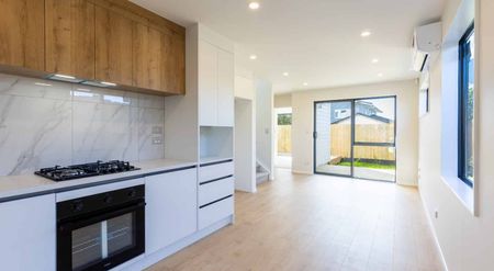 Located in a desirable area!!! - Photo 4