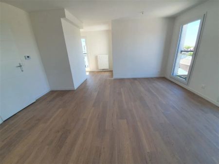 Location appartement 3 pièces - 67.52m² à Lille (59000) - Photo 5