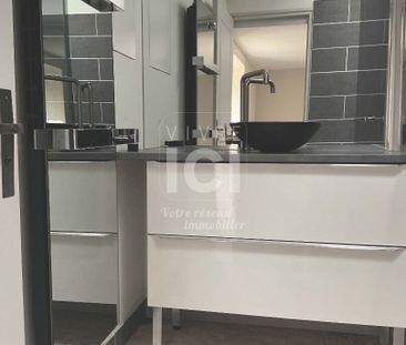 BEL APPARTEMENT T2 - BOURG DE LA CHAPELLE BASSE MER - Photo 1
