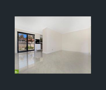 "Modern single level villa" - Photo 1