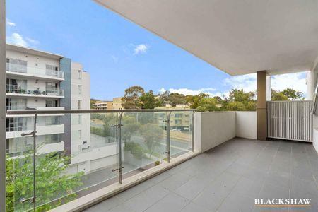 Belconnen Town Centre apartment - Photo 4