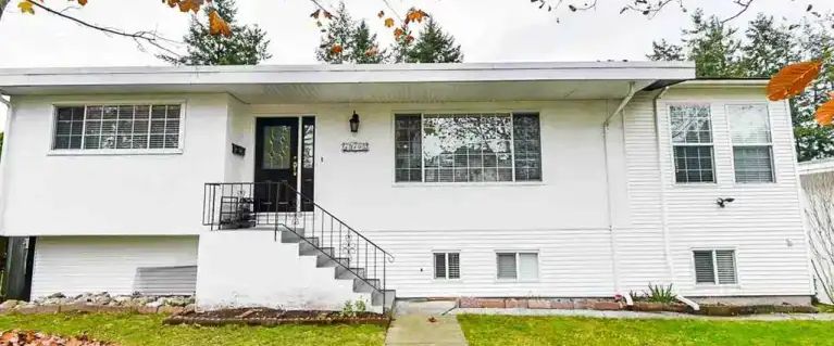 4 Bedrooms 2 Bathroom West Newton Home | 13123 64 Avenue, Surrey - Photo 1