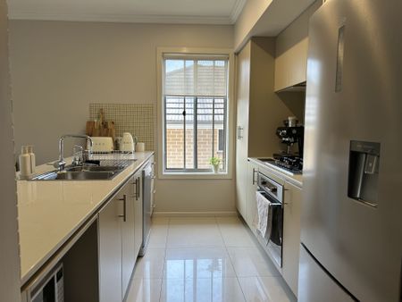 Modern two bedroom duplex - Photo 5