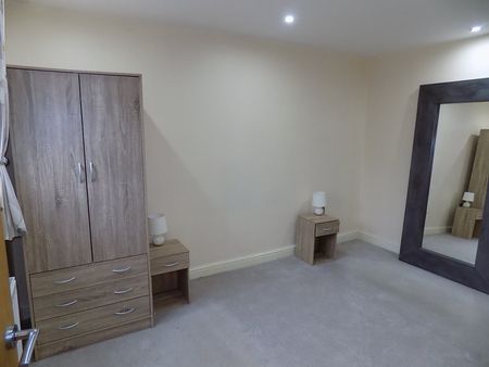 The Channel - Photo 3