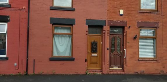 2 bedroom terraced house to rent - Photo 2