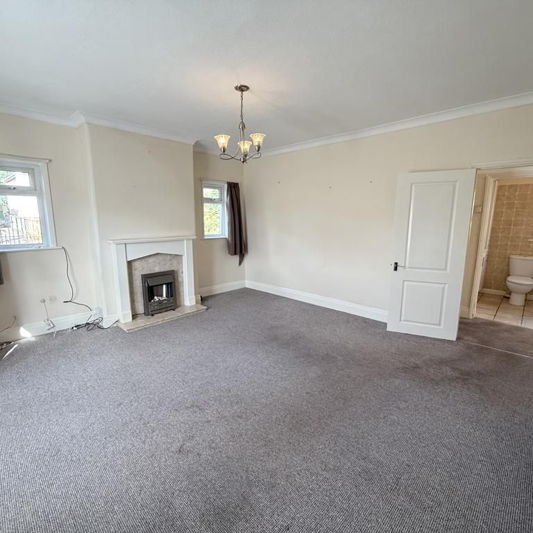 2 bedroom bungalow to rent - Photo 1