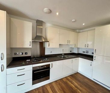 3 bedroom apartment to rent - Photo 4