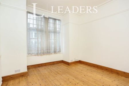 4 bedroom mid-terrace to rent Murillo Road, Lewisham, SE13 - Photo 5