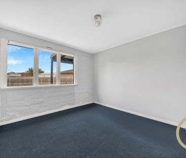 Spacious 3-Bedroom Living in a Prime Werribee Location - Photo 1
