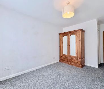 Nightingale Court - Photo 3