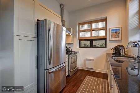 Furnished apartment for rent in the heart of Little Italy - Rosemont neighbourhood - Photo 3