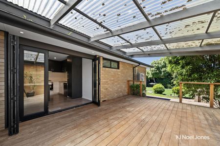 8 Kenwood Crescent, RINGWOOD - Photo 3