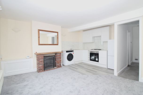 Spring Street, Brighton - Photo 1