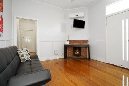 34 King Street, - Photo 2