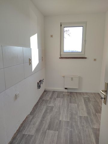 Alles Neu! 3 Raumwohnung mit Balkon ab 01.10.2024 ! - Foto 2