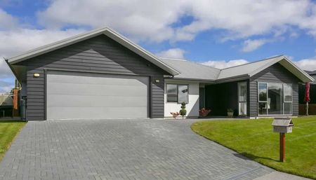 Modern Elegance in Nukuhau - Photo 4