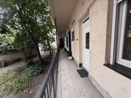 Kiadó átlagos állapotú lakás - Szolnok - Photo 5