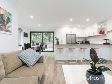 Three Bedroom Home In Peaceful Location - Photo 2