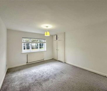 Woodhall Lane, Shenley, Radlett, Hertfordshire, WD7 - Photo 2