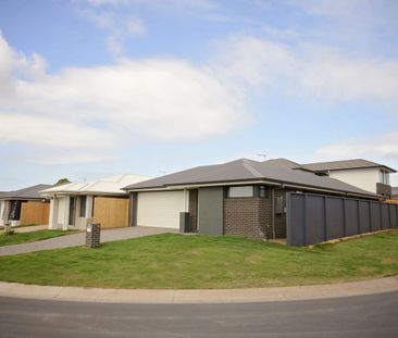 Secure this family home in the Habitat Estate with access to great ... - Photo 2