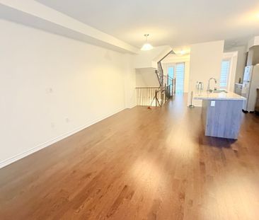 For Lease - 298 CARNWITH Drive, Whitby, Ontario - Photo 2