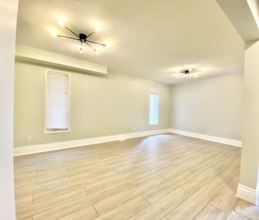 For Lease - 438 Jay Crescent, Orangeville, Ontario - Photo 3