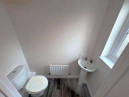 3 bedroom terraced house to rent - Photo 4
