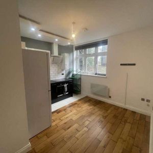 Mill House, Windmill Place, Southall, UB2 - Photo 2