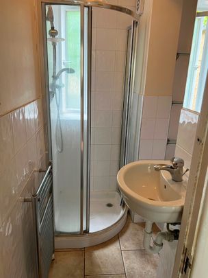 Room in a Shared Flat, Adam Court, SE11 - Photo 1