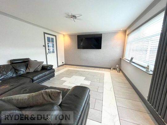 3 bedroom end of terrace house to rent - Photo 1