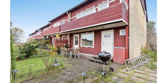 Varpholmsgränd, Skärholmen - Photo 3