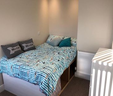 5 bedroom private hall to rent - Photo 6