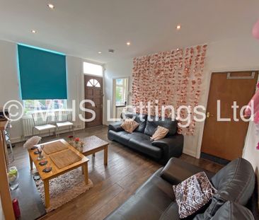 4 Bedroom Mid Terraced House for rent in Royal Park View - Photo 2