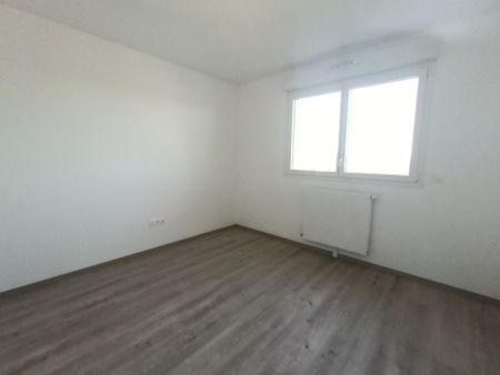 Location Appartement 2 pièces 57m² TINQUEUX 51430 - Photo 3