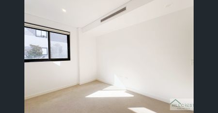 NEAR NEW & SPACIOUS 2 BEDROOM APARTMENT - Photo 4