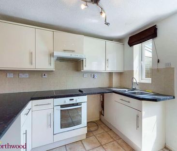 Longworth Close, Banbury, OX16 - Photo 2