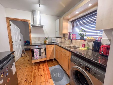 2 bedroom apartment to rent - Photo 4